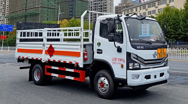 东风5吨气瓶运输车