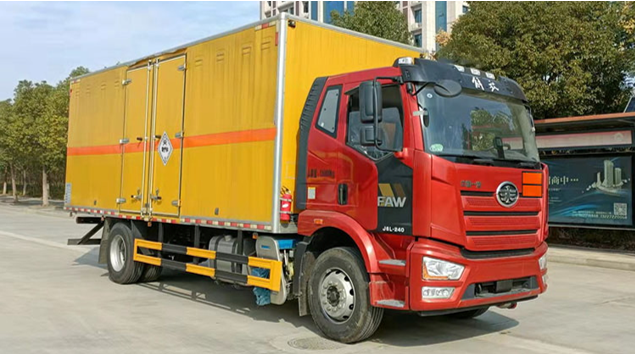 解放J6L毒性气体运输车