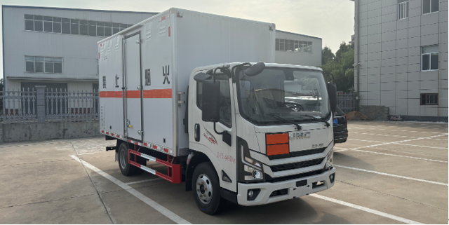 江铃凯运毒性和感染性物品厢式运输车