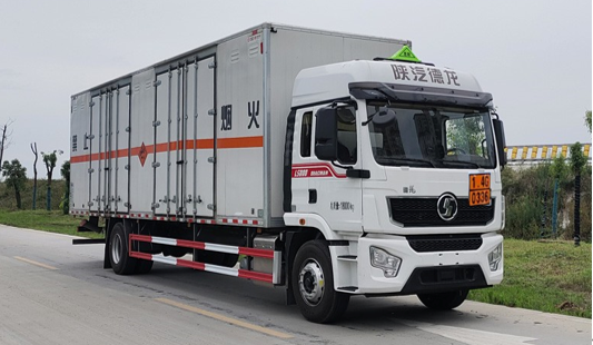 陕汽9米6烟花爆竹运输车